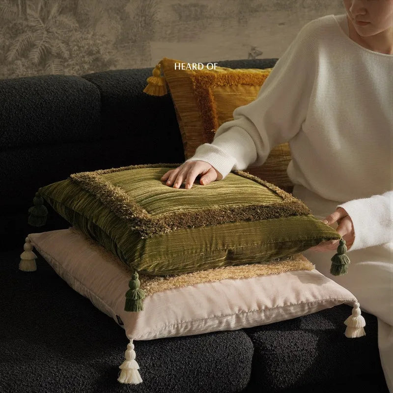 Housse de Coussin Bohème en Velours - Franges et Bordure Capitonnée