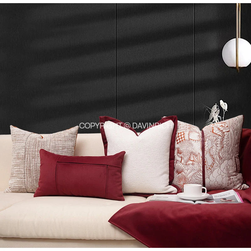 Housse de Coussin Rouge Royal Grand Format Forêt Fantastique