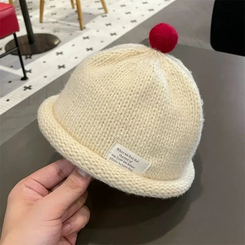 Bonnet Bébé Tricoté à Pompon
