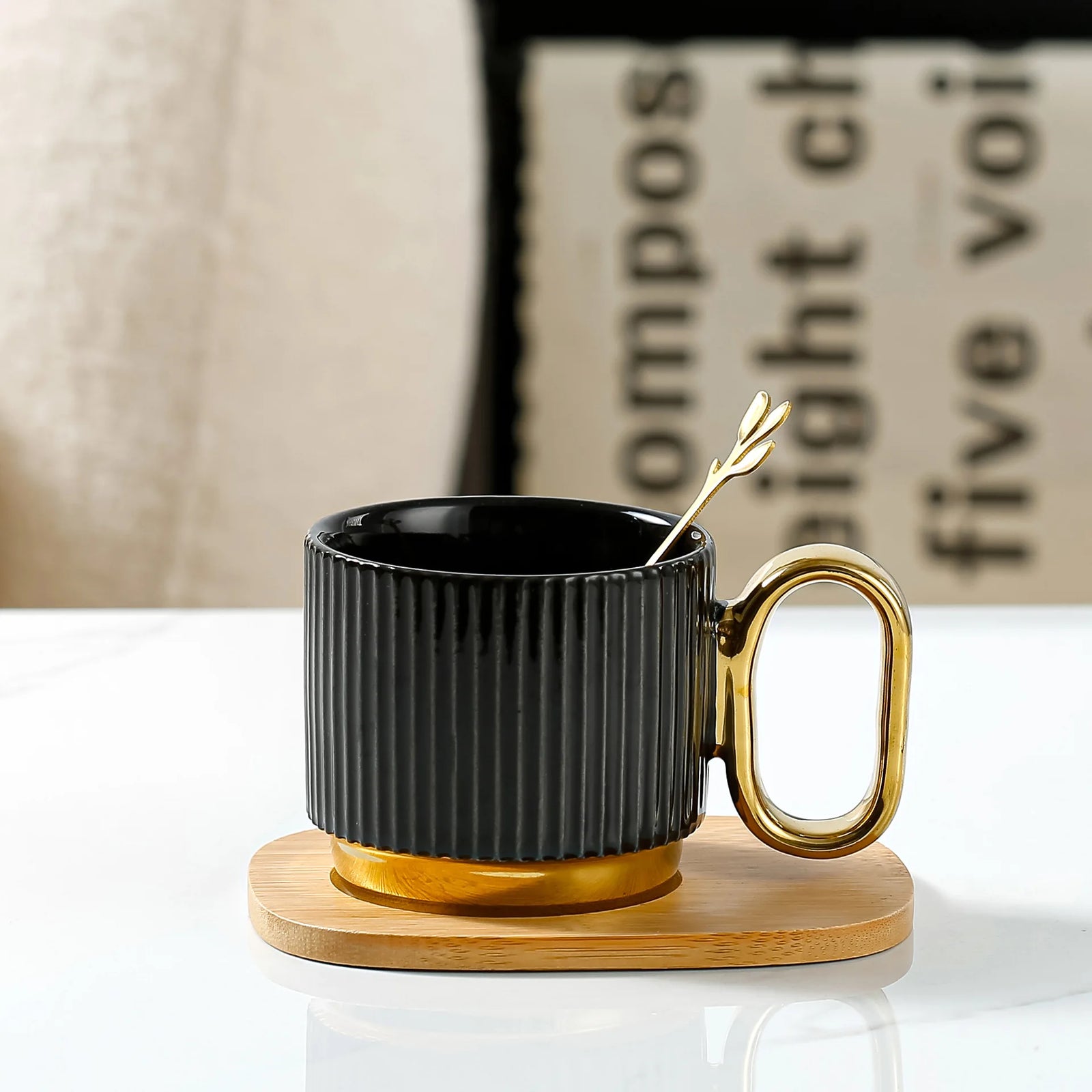 Tasse en Céramique avec Cuillère et Soucoupe 220ml