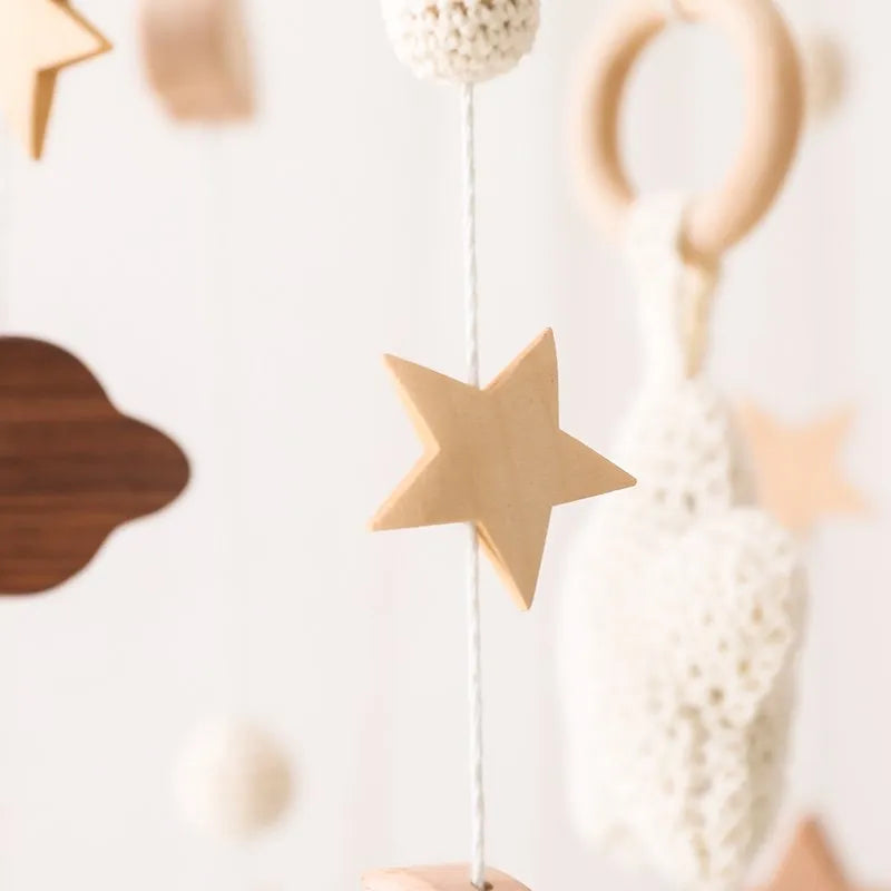 Mobile Musical en Bois pour Lit Bébé