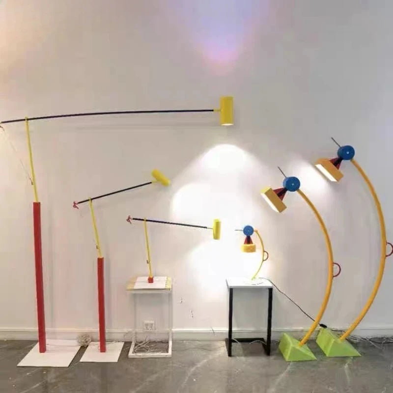 Lampadaire LED Bras Long Style Moderne