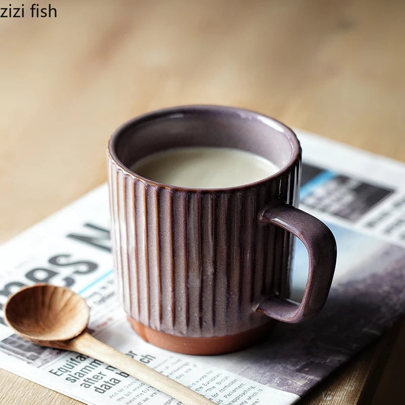 Tasse Rayée Vintage en Céramique