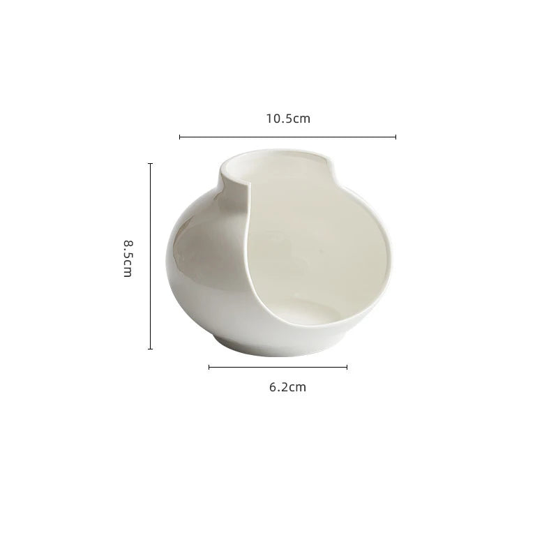 Assiette en Céramique Forme Vase Design Créatif