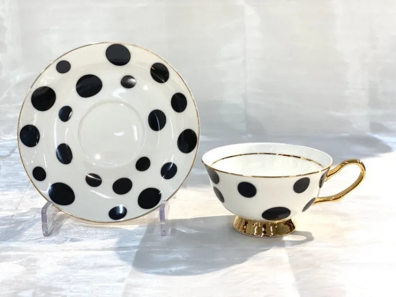 Duo de Tasses à Café Rétro avec Soucoupes 220ml