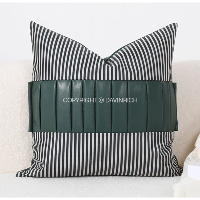 Housse de Coussin Fausse Fourrure Vert Sauge Inspiration Renaissance
