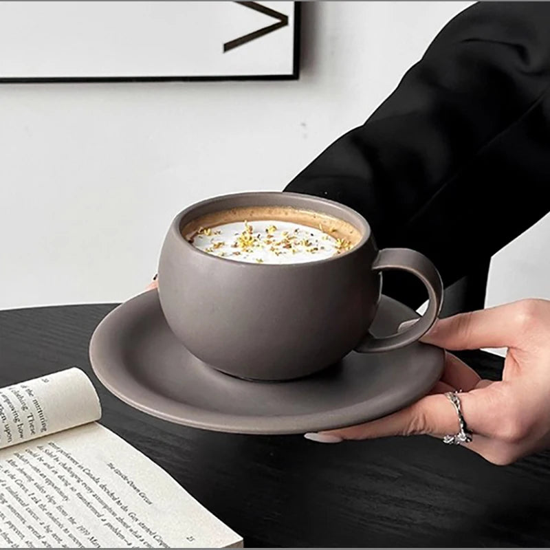 Tasse et Soucoupe Céramique Forme Œuf Style Européen