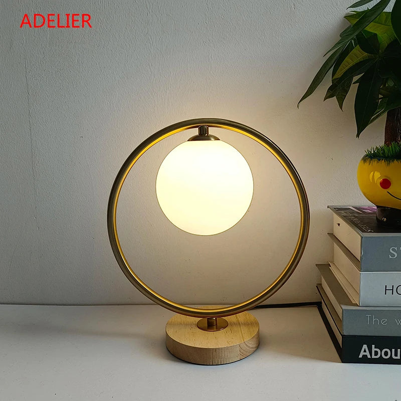Duo de Lampes de Table Boule de Verre et Bois