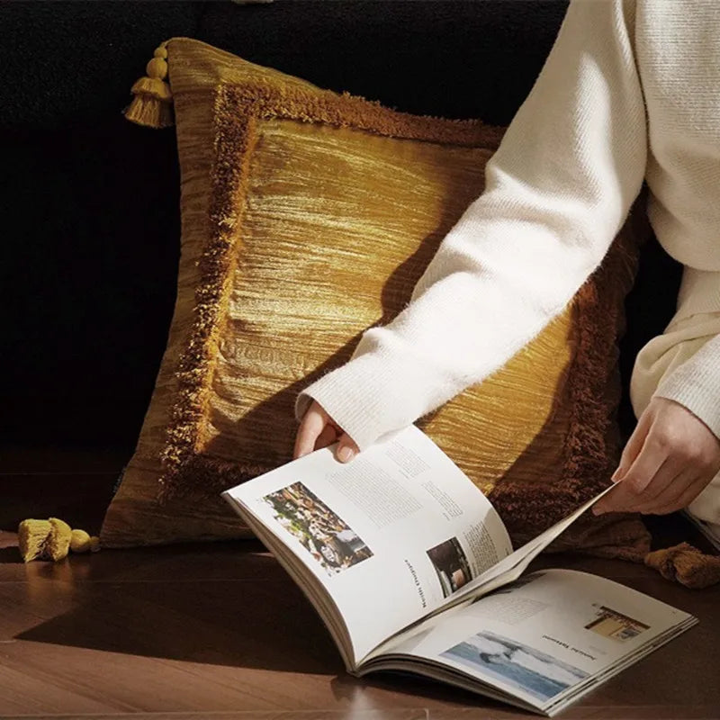 Housse de Coussin Bohème en Velours - Franges et Bordure Capitonnée
