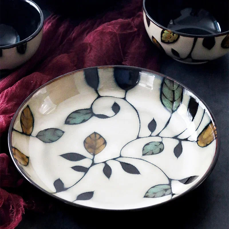 Assiette en Céramique Peinte à la Main Motif Fleurs