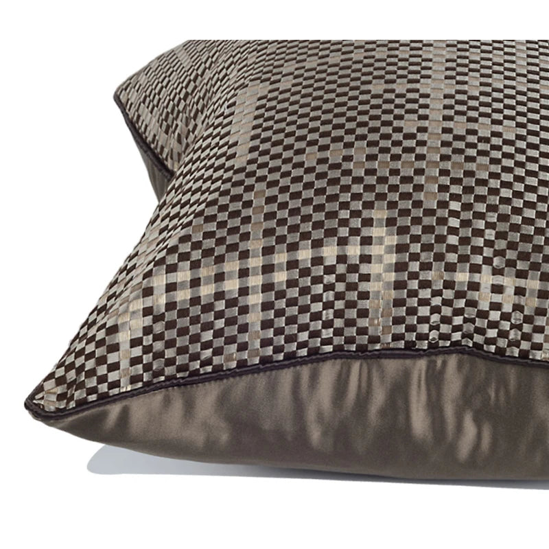 Housse de Coussin Wabi Sabi Tressée Brun Motif Géométrique