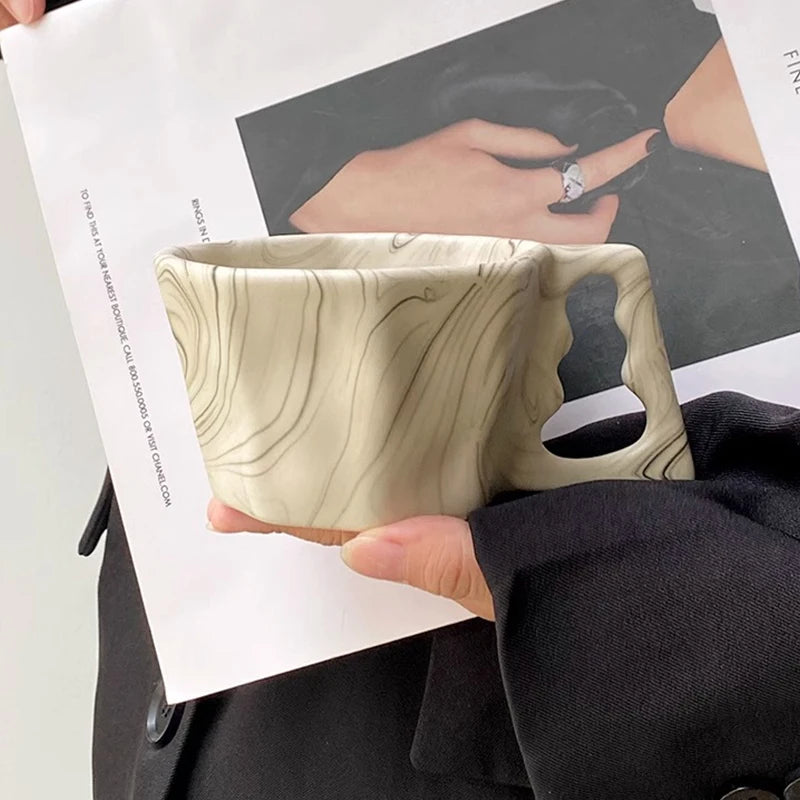 Tasse en Céramique Octogonale Motif Lavis d'Encre