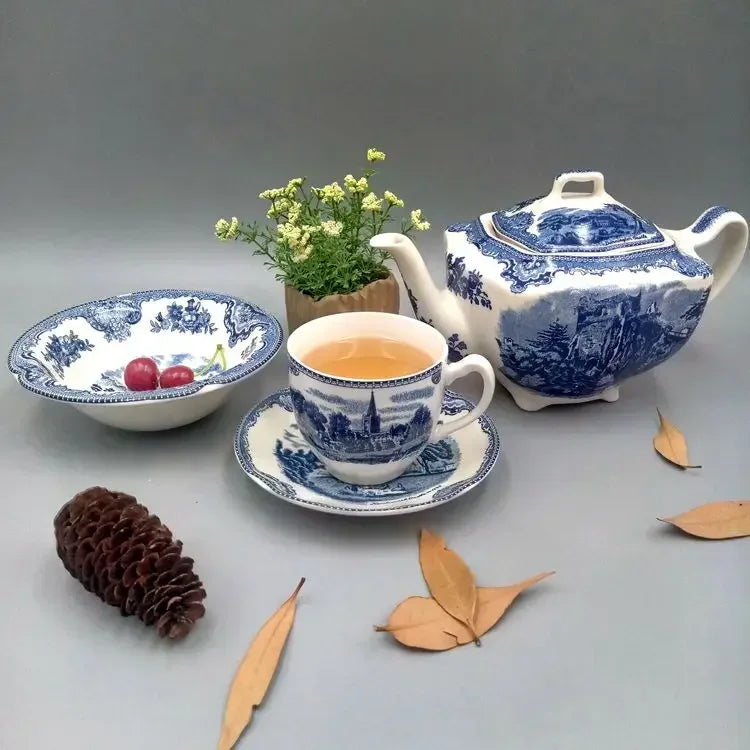 Assiette en Céramique Motif Château Bleu Palace
