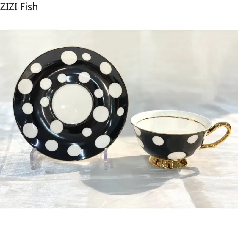 Duo de Tasses à Café Rétro avec Soucoupes 220ml