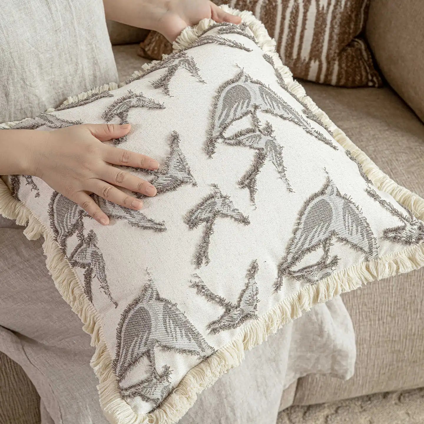 Housse de Coussin Blanche Rayée à Franges Waist