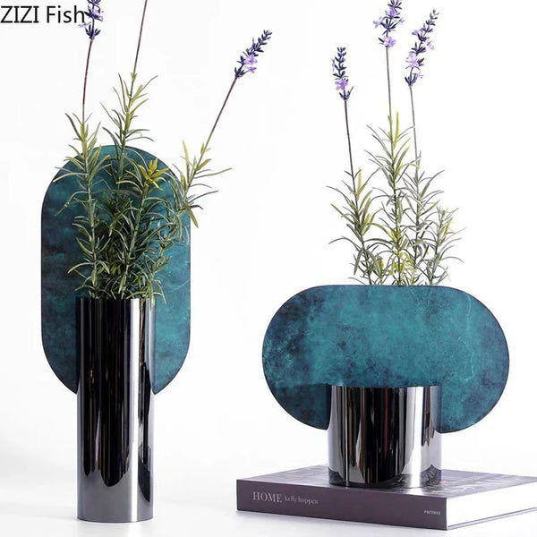 Vase en Marbre Géométrique - Design Épuré pour Fleurs