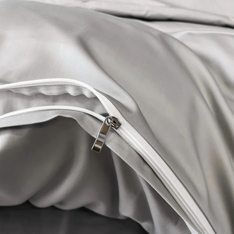 Parure de Lit Style Hôtelier Broderie Dorée Gris