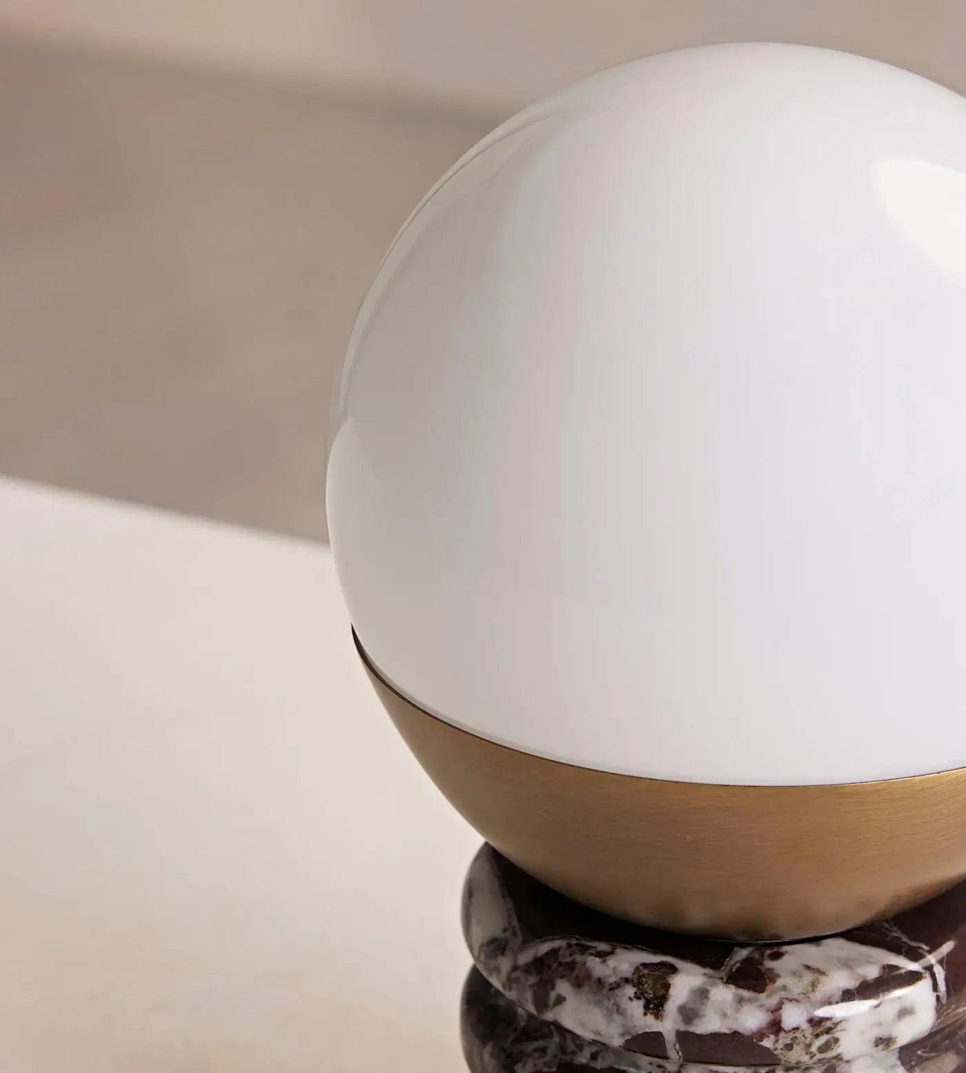 Lampe de Table en Dolomite - Élégance Italienne