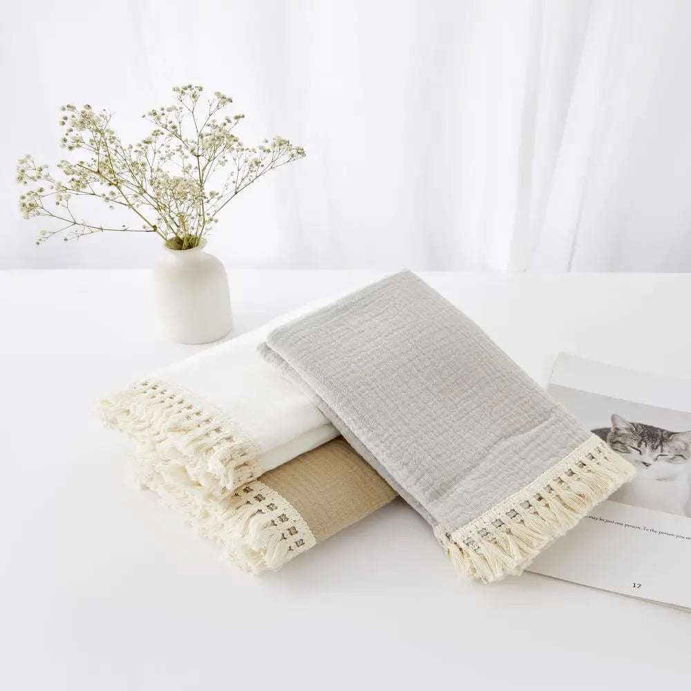 Couverture Bébé en Mousseline de Coton à Pompons