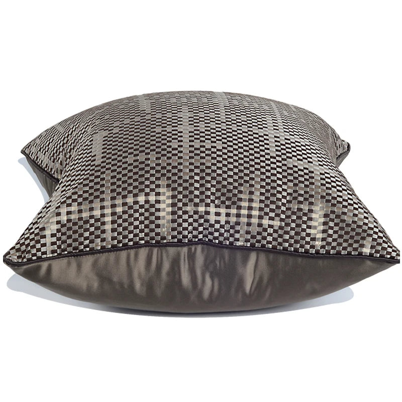 Housse de Coussin Wabi Sabi Tressée Brun Motif Géométrique