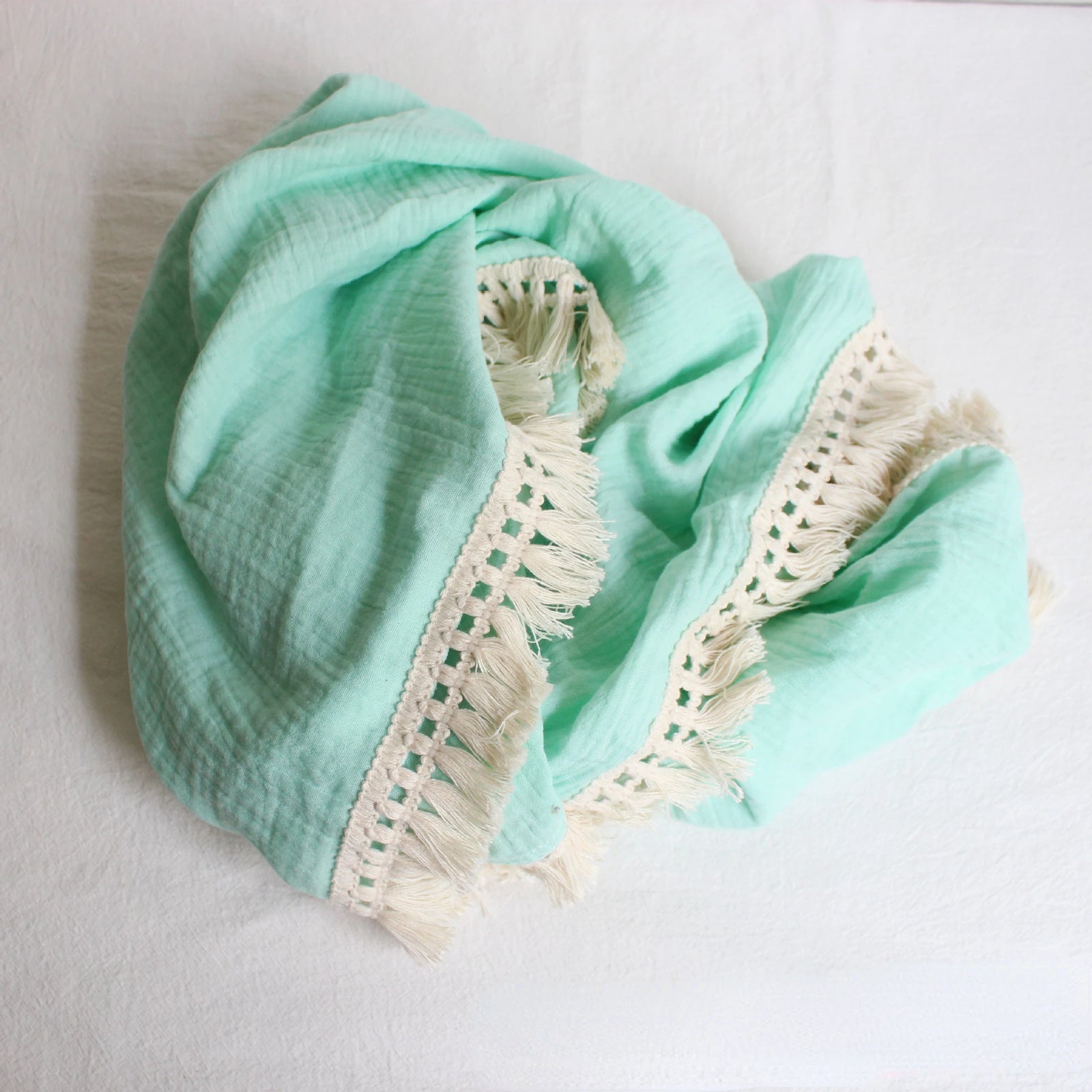 Couverture Bébé en Mousseline de Coton à Pompons