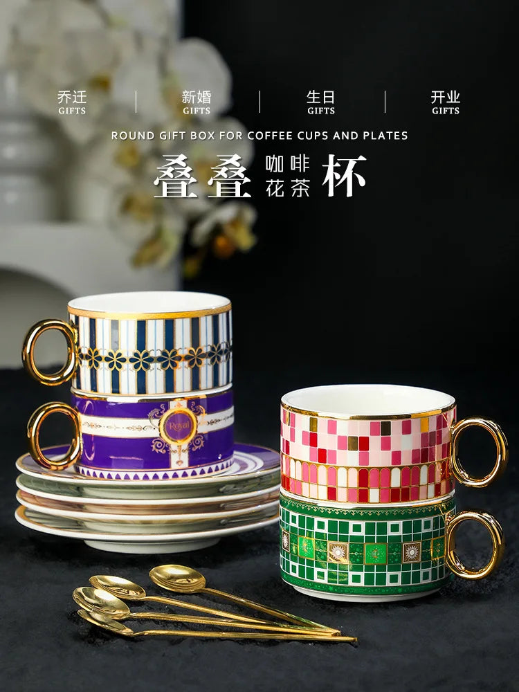 Tasse à Café Porcelaine Fine Bordure Dorée Style Royal