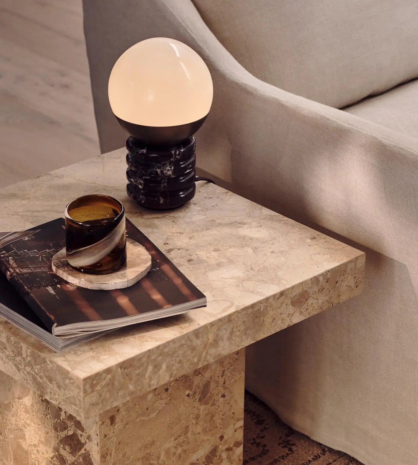 Lampe de Table en Dolomite - Élégance Italienne