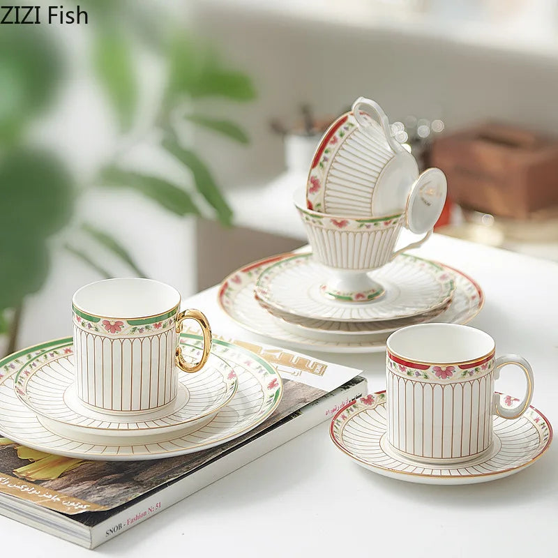Tasse à Café Céramique Rayures Dorées Classiques