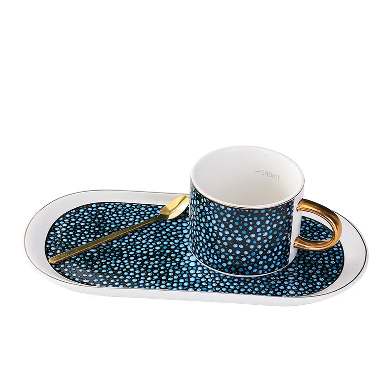 Service à Café Européen Bordure Dorée avec Coffret Cadeau