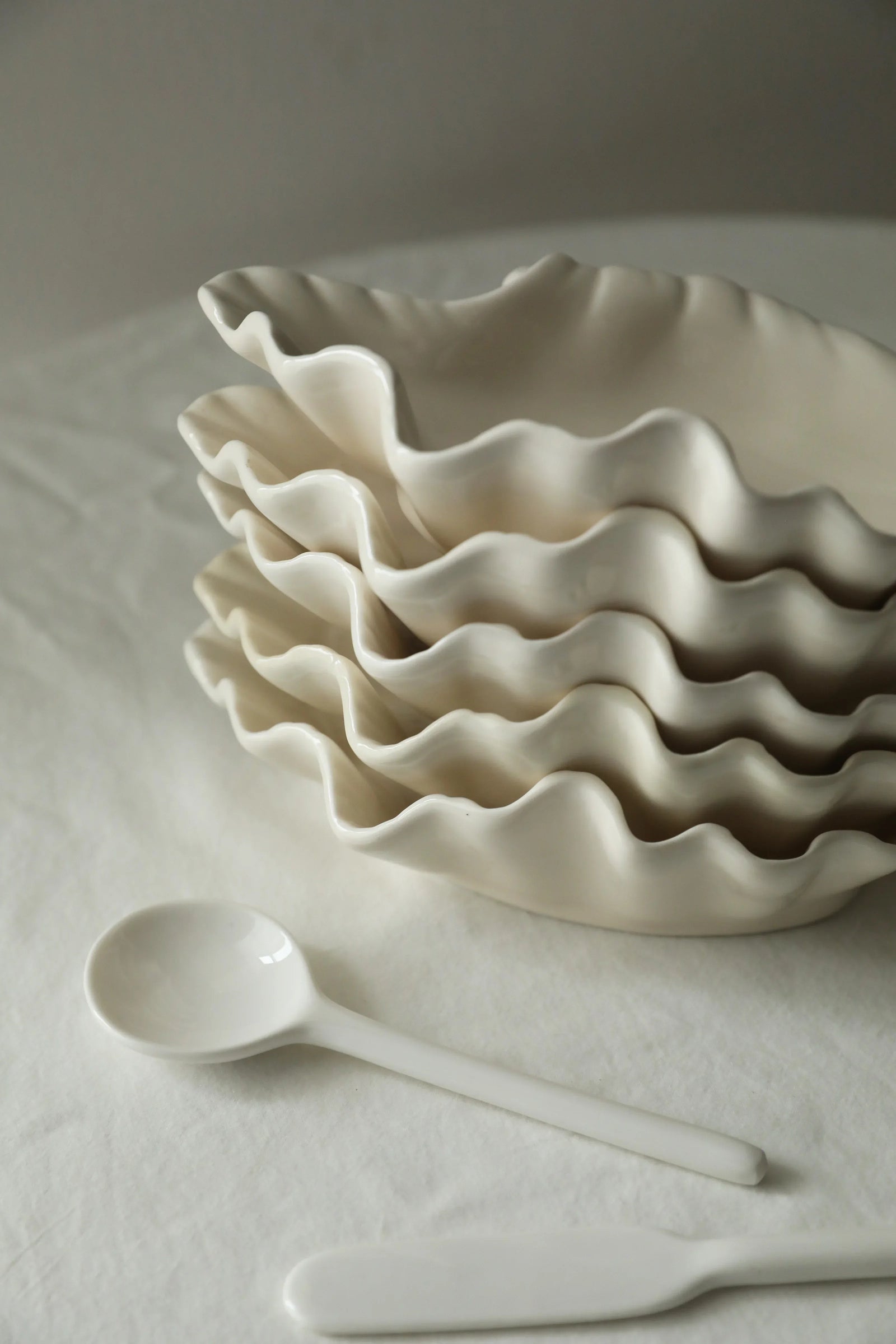 Assiette Céramique Forme Coquillage Crème Rétro