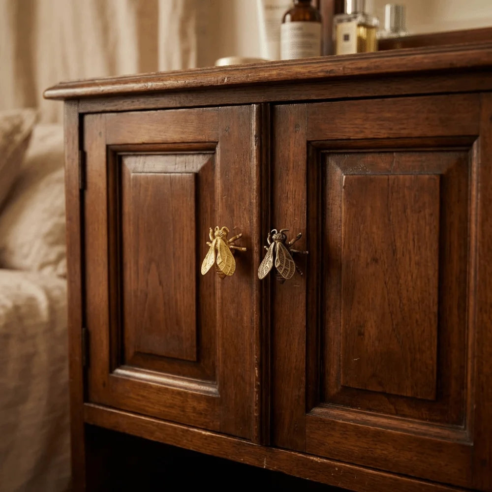 Poignée de Meuble Laiton Élégante Forme Abeille Style Vintage