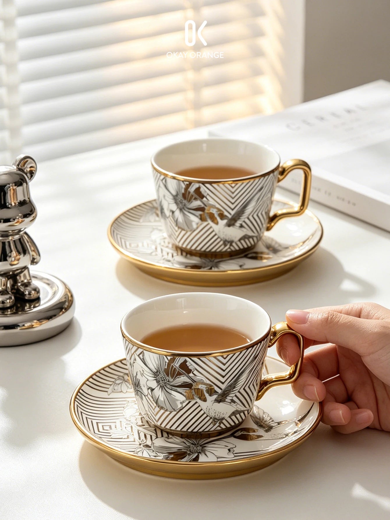 Tasse à Café Vintage Porcelaine Motif Fleurs et Oiseaux