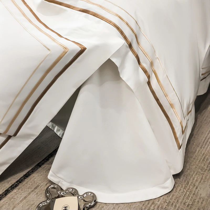 Parure de Lit Style Hôtelier Broderie Dorée Gris