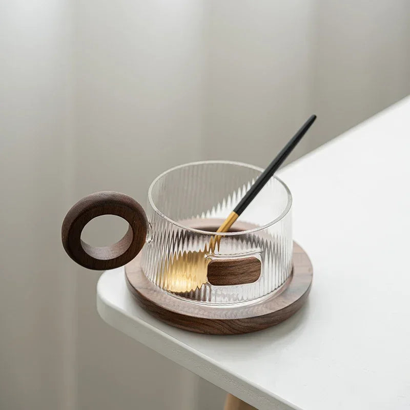 Tasse en Verre avec Poignée en Bois de Noyer