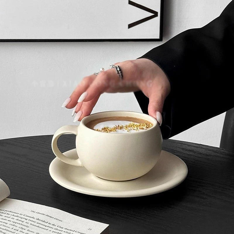 Tasse et Soucoupe Céramique Forme Œuf Style Européen
