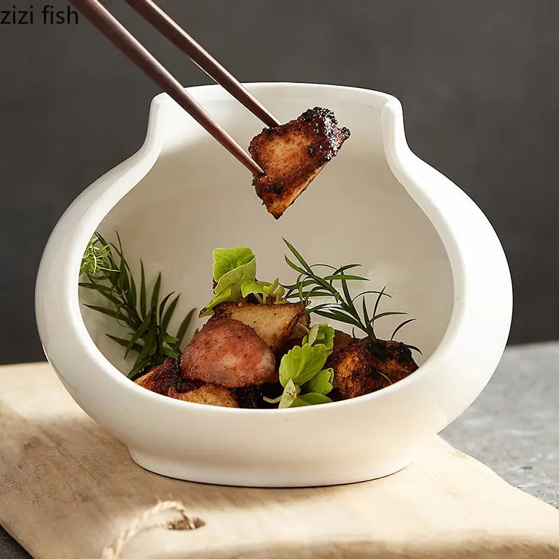 Assiette en Céramique Forme Vase Design Créatif